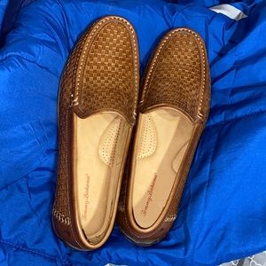 Tommy bahama loafers size 13